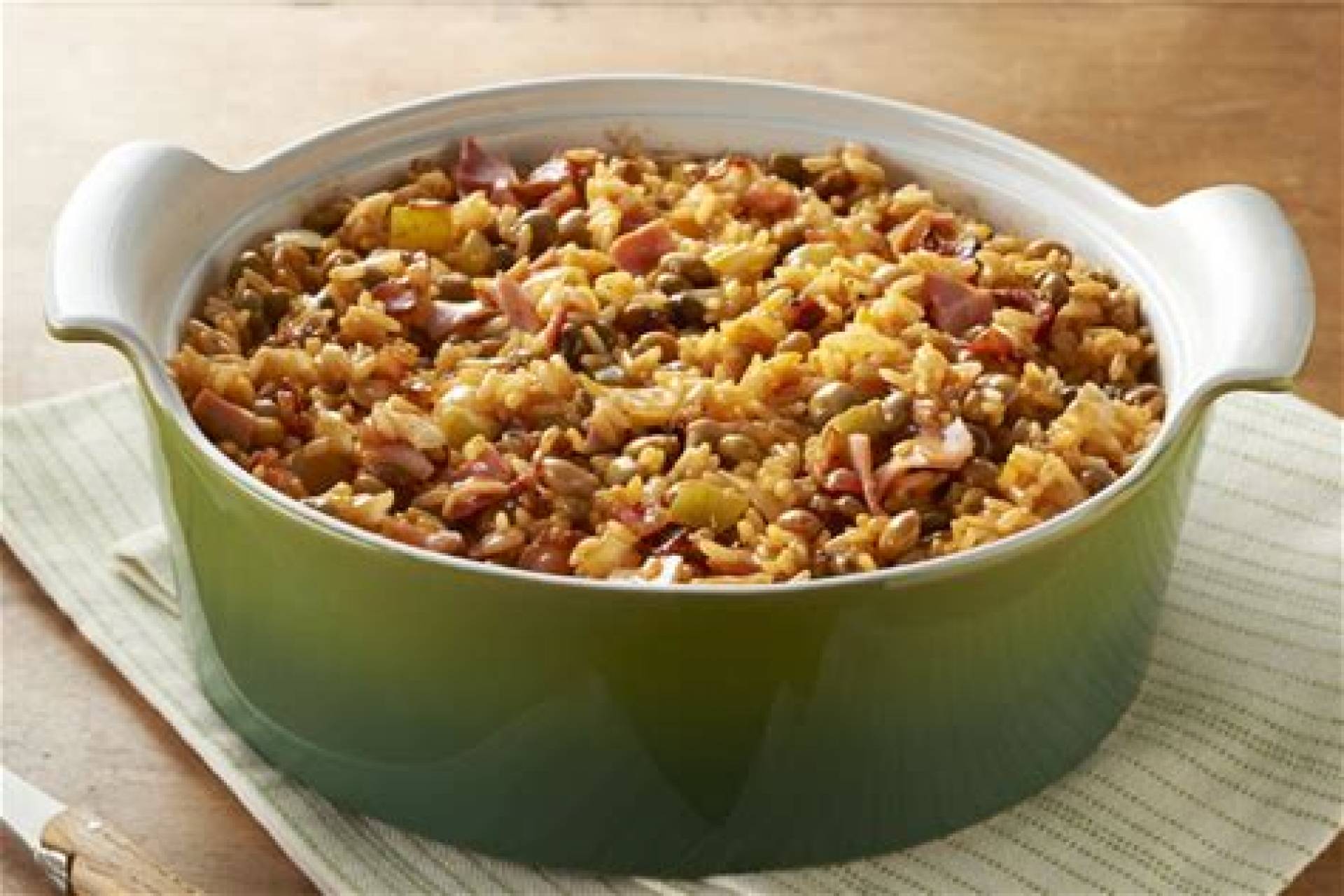 Pavo en salsa de guayaba con arroz con gandules